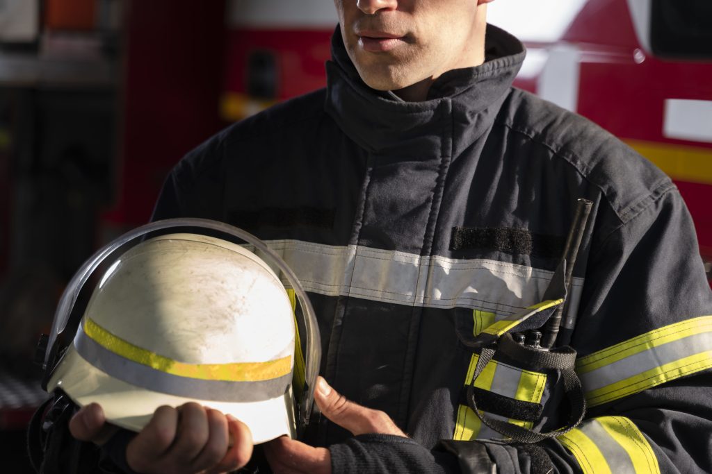 STF valida cobrança de taxas estaduais por serviços de bombeiros, como incêndios e salvamentos. Entenda a tese e os limites da decisão.